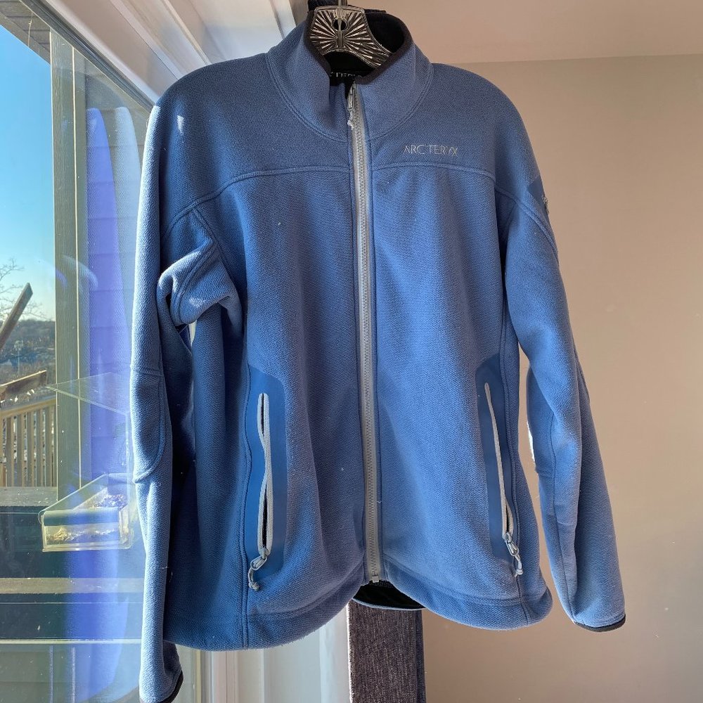 Arc'teryx women's blue jacket, large